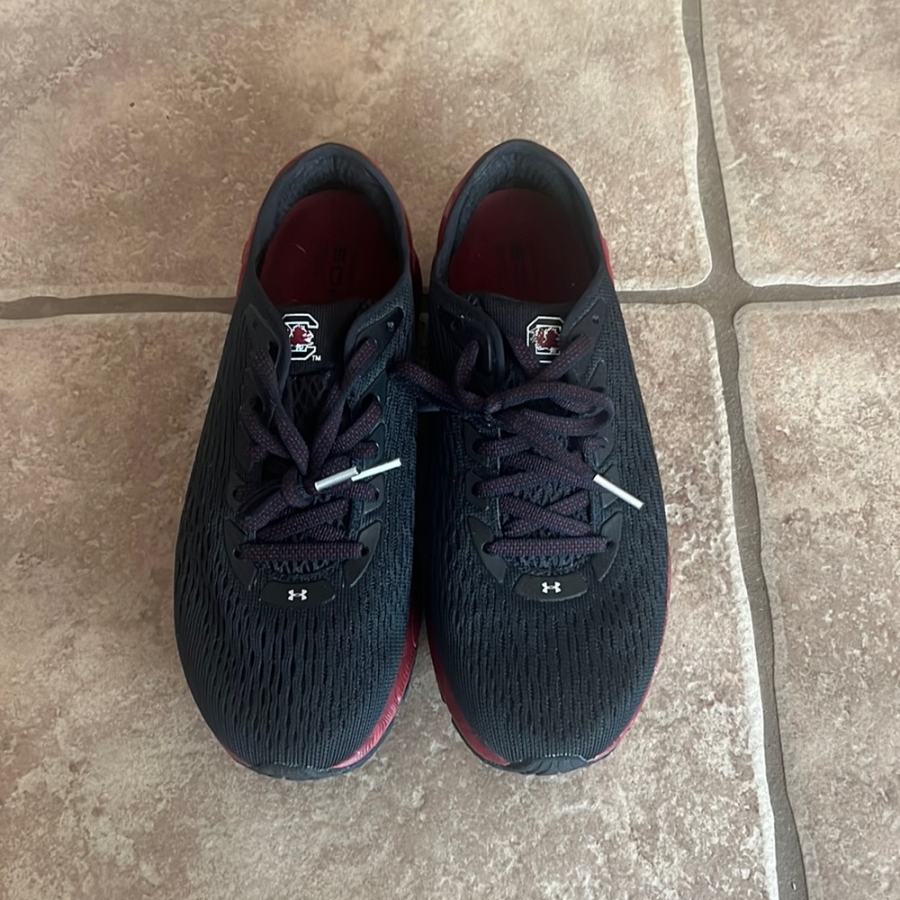 Under Armour HOVR Sneakers